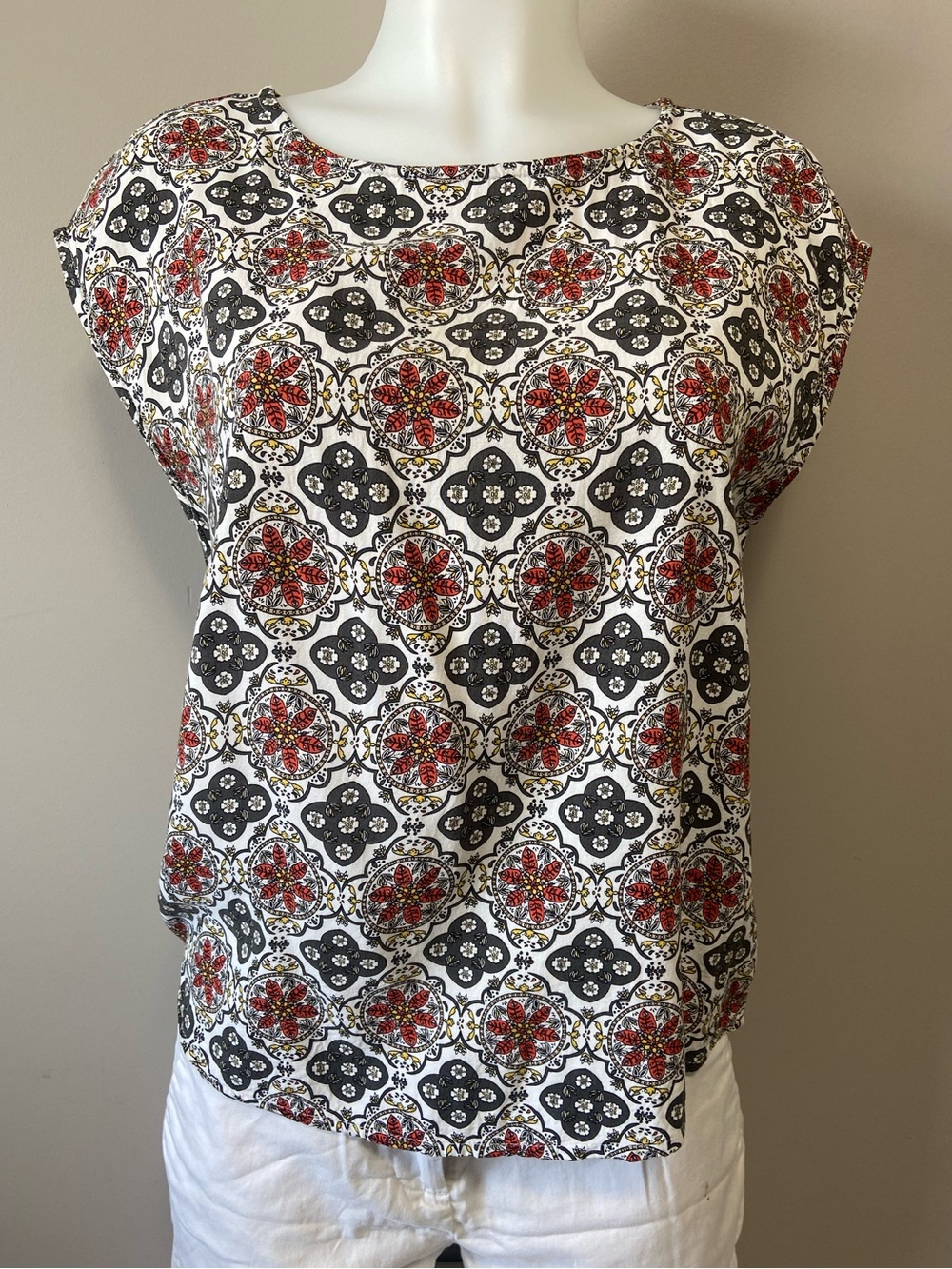B.Young - Printed Cap Sleeve Women’s Top in White with Red & Black Motif